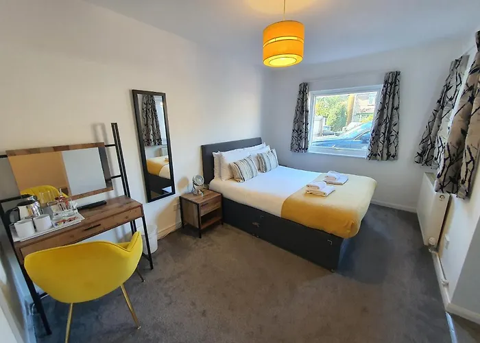 North Cambridge Guesthouse By Payman Club